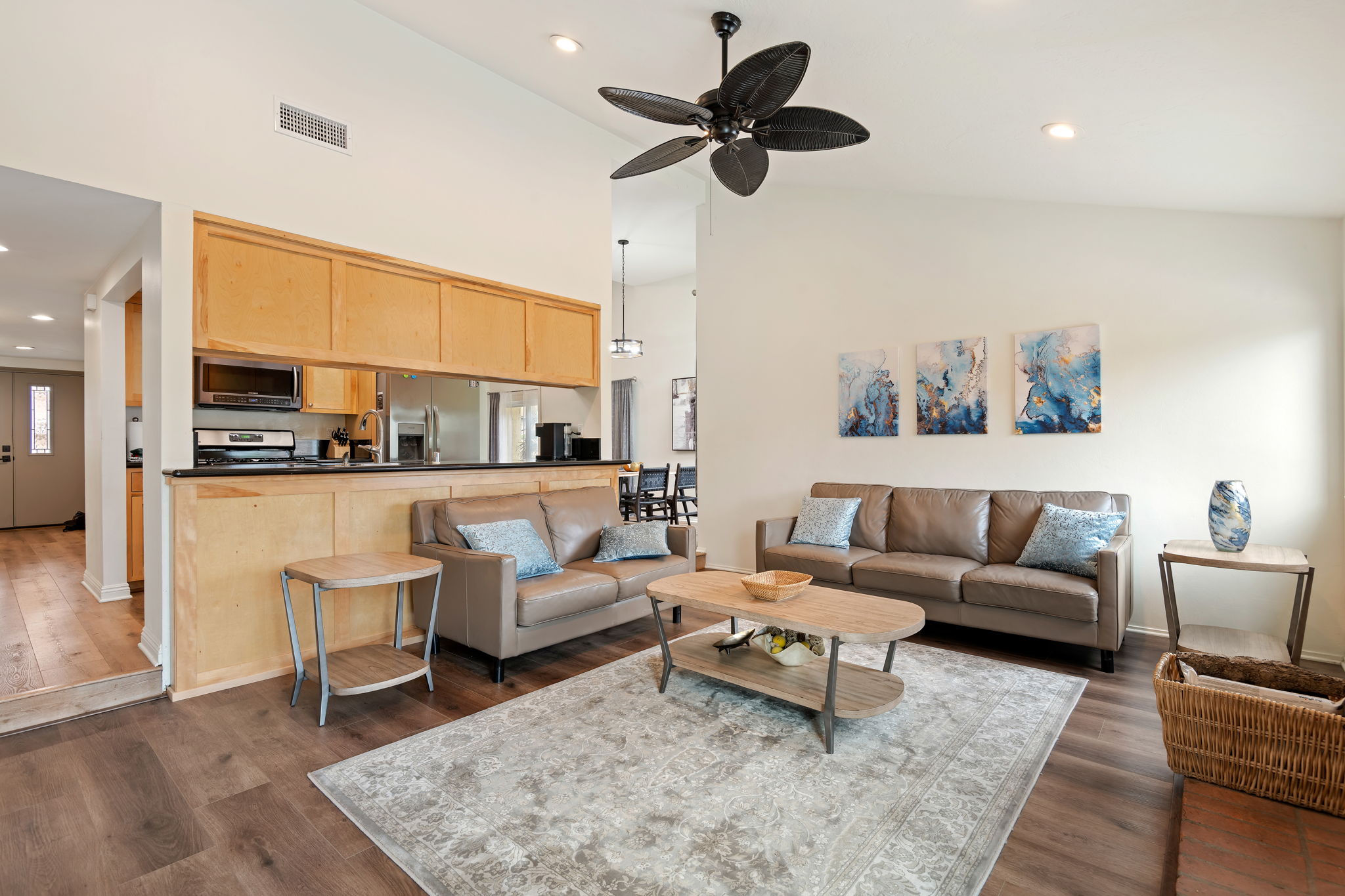 14-Family Room
