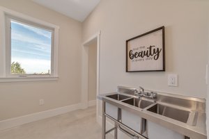 Penthouse Laundry Room