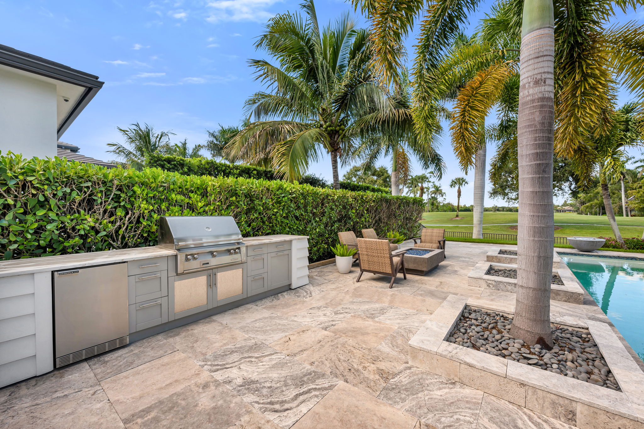 Outdoor Kitchen - Firepit - Day