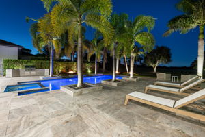 Lounge - NIGHT