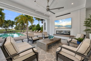 Outdoor Living - Fireplace