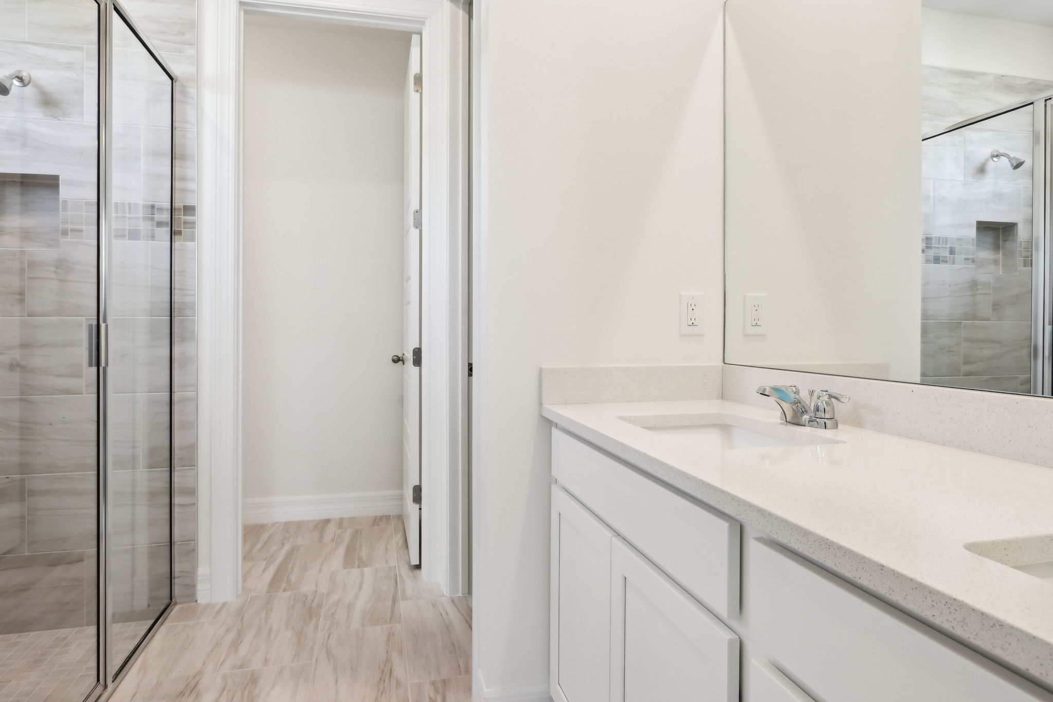 South Florida - Crescent Lakes - 16672 Expedition Ct Punta Gorda FL 33982 - 010