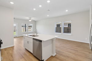 Houston - Mavera - 16678 Sterling Clf St Conroe TX 77302 - 013