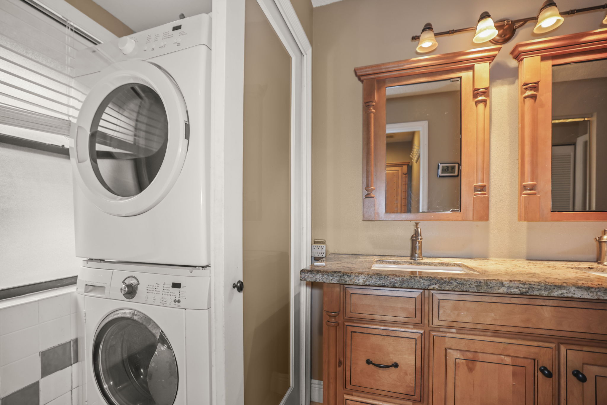 Bathroom 1 Laundry - 495A9543
