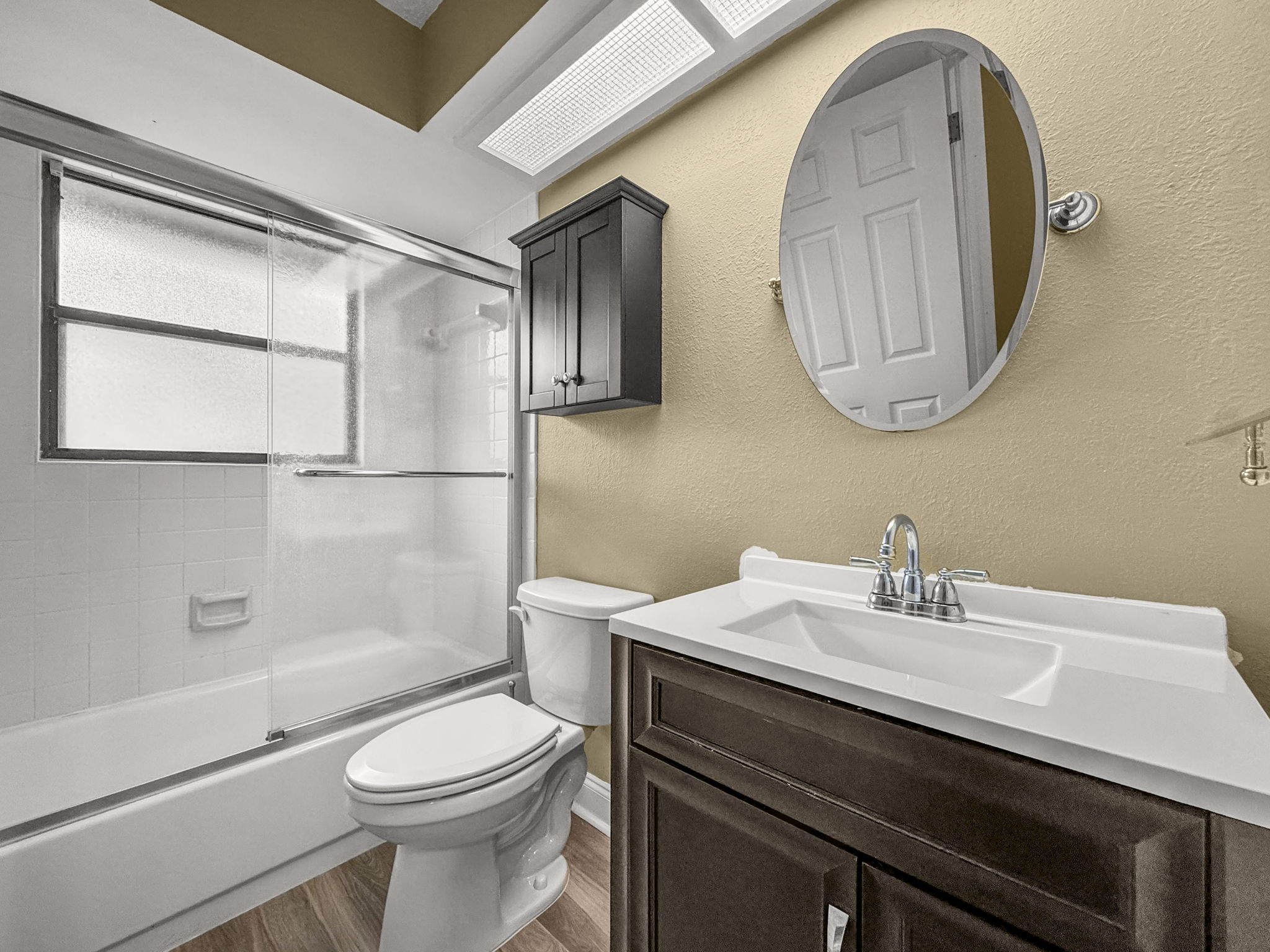 Bathroom 2 - IMG_6077