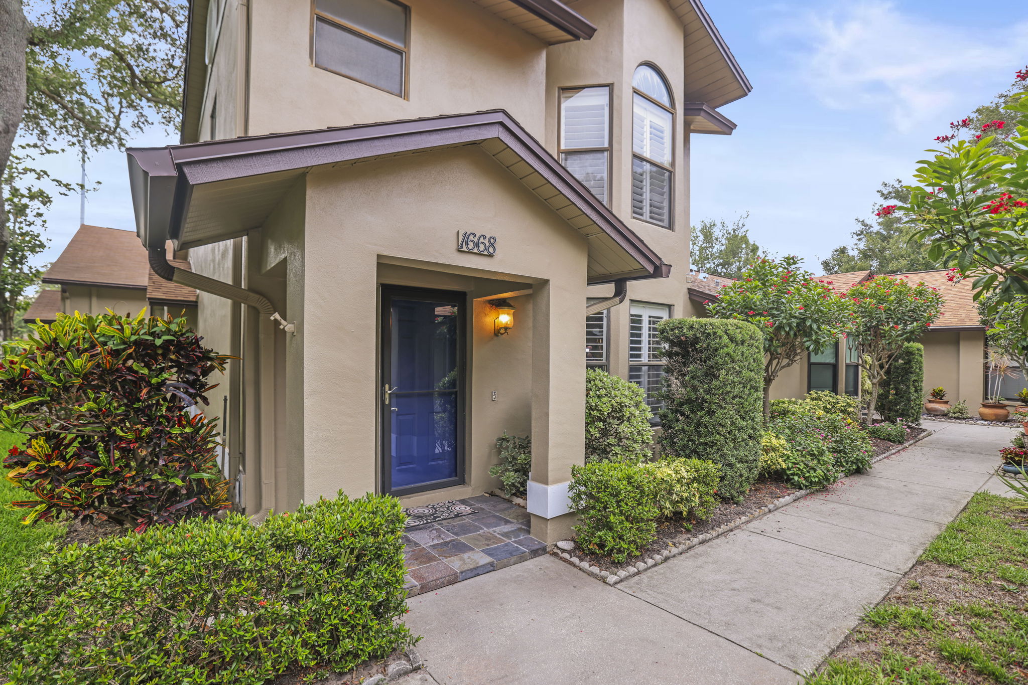 Ext Front Door - 495A9636