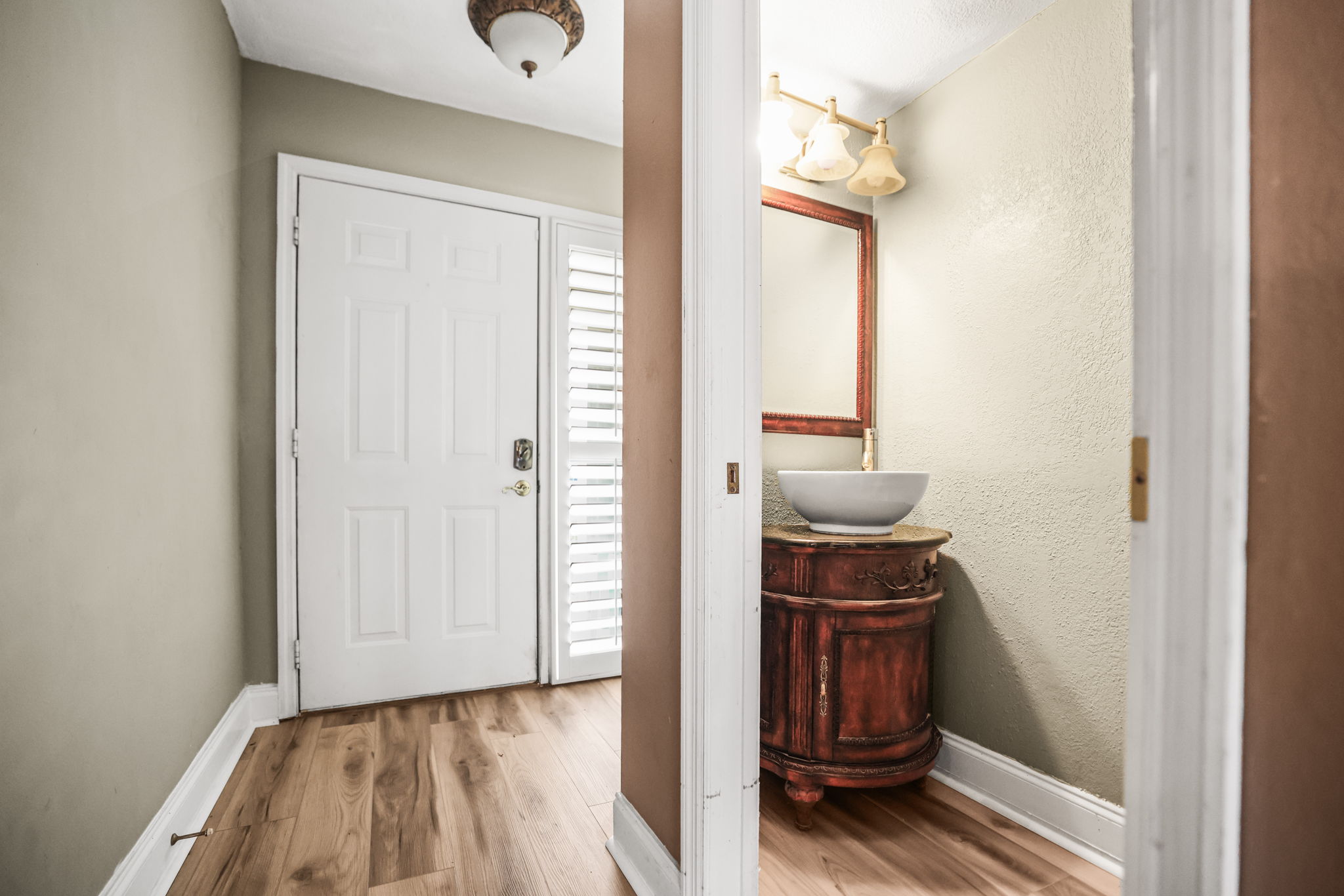 Bathroom 3 - 495A2308 copy Updated Aug 2026