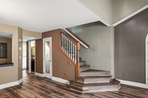 LR Stairs - 495A2287 copy Updated Aug 2026