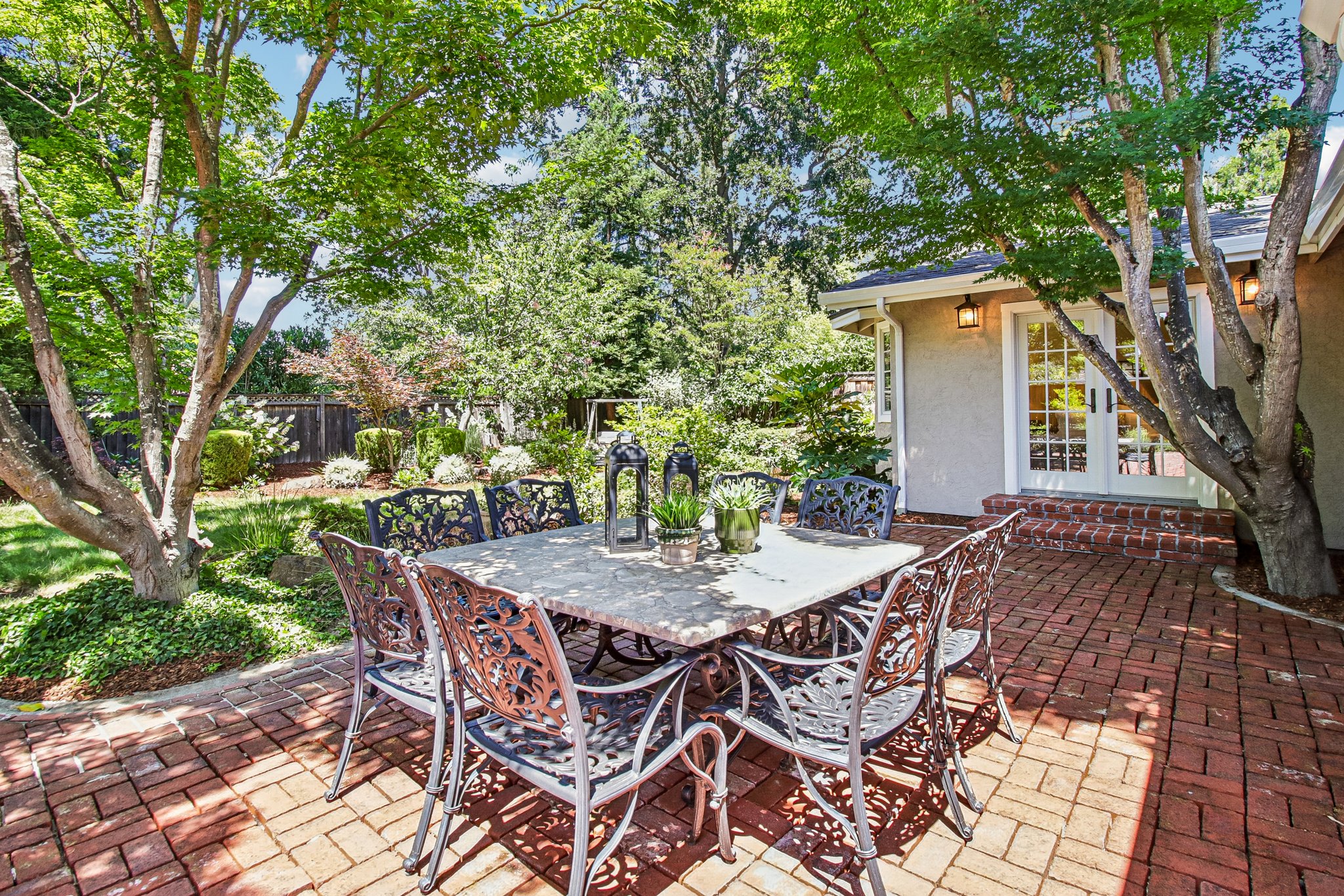 Backyard Brick Patio