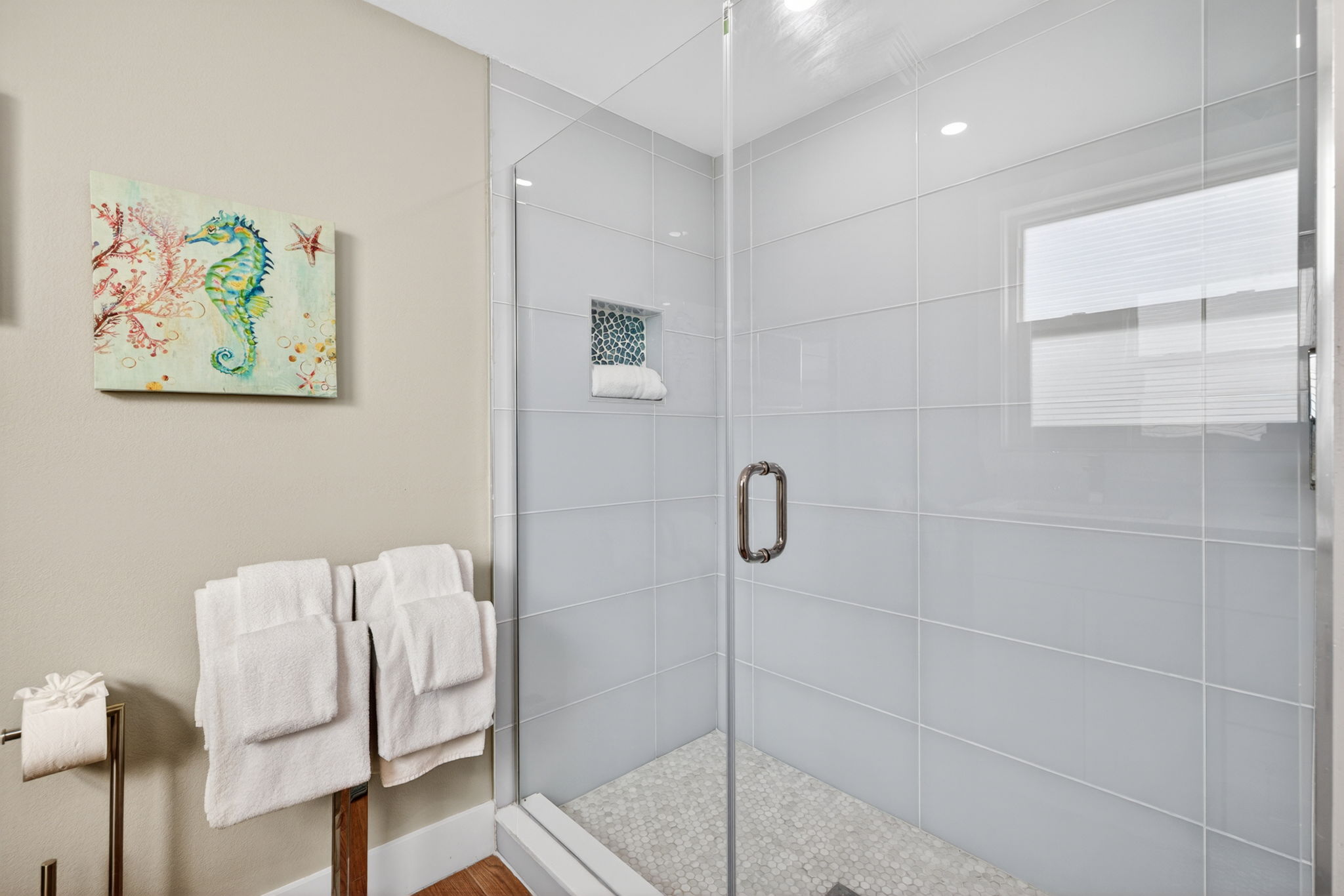 Guest Bathroom 2