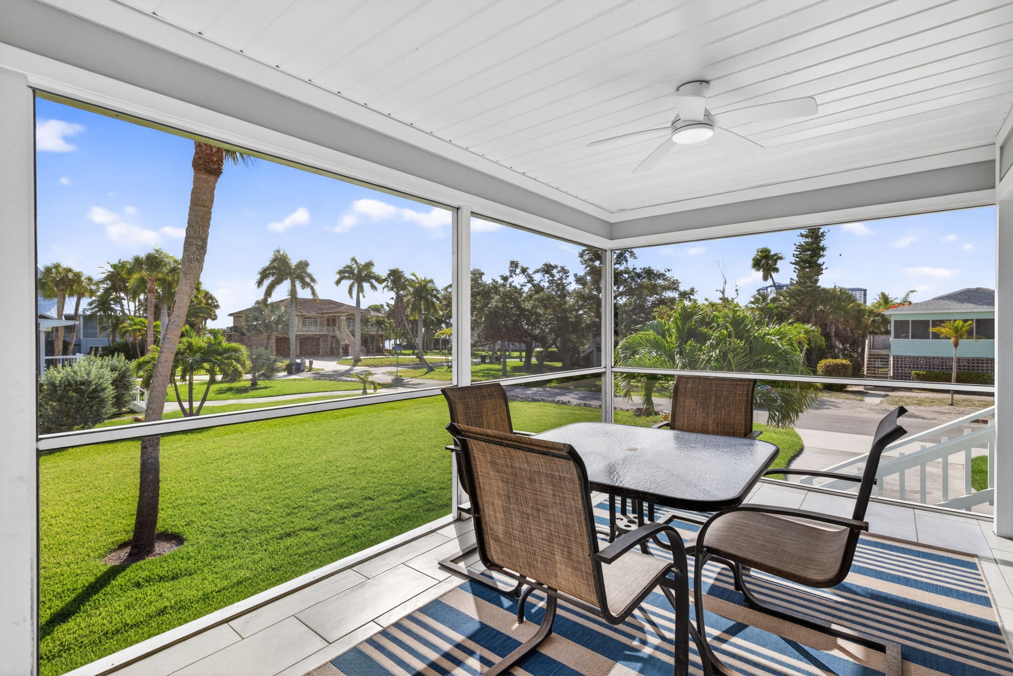 Lanai 1