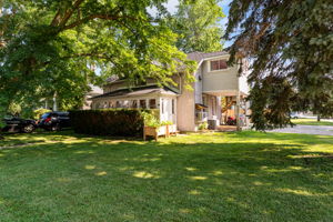  Photo 0