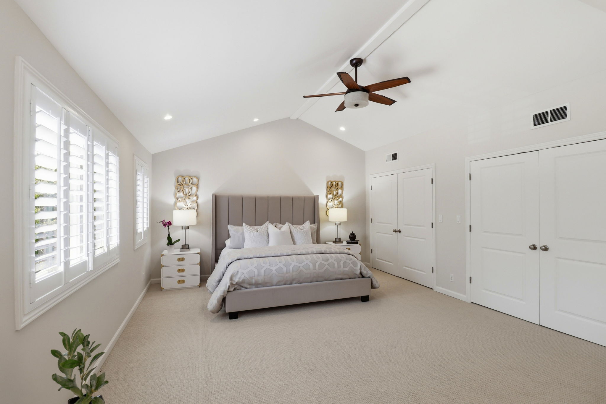 024_F8_167 Oakview Dr