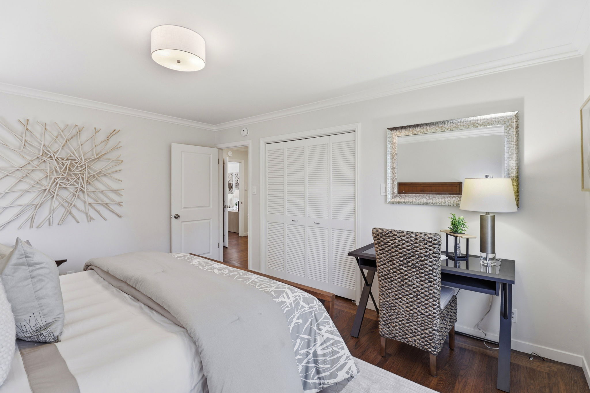 026_F8_167 Oakview Dr