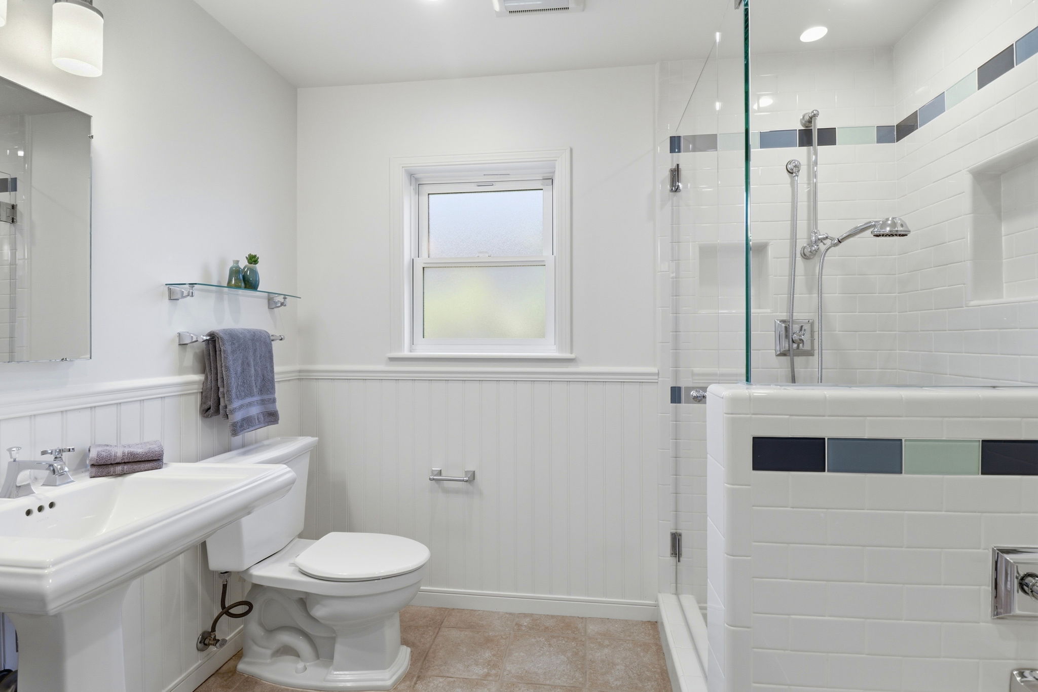 030_F8_167 Oakview Dr