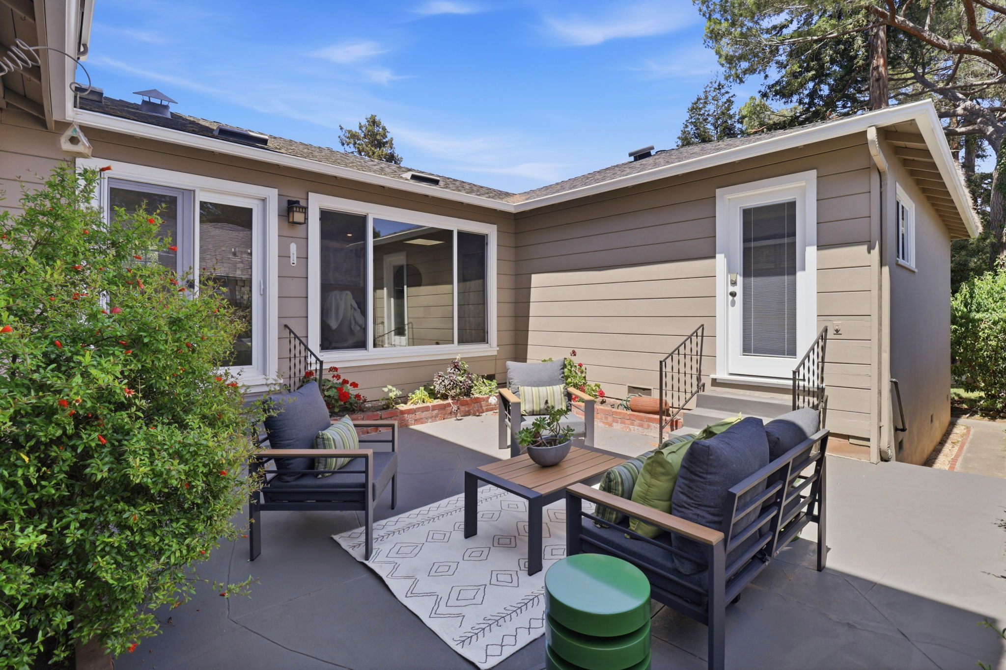 039_F8_167 Oakview Dr