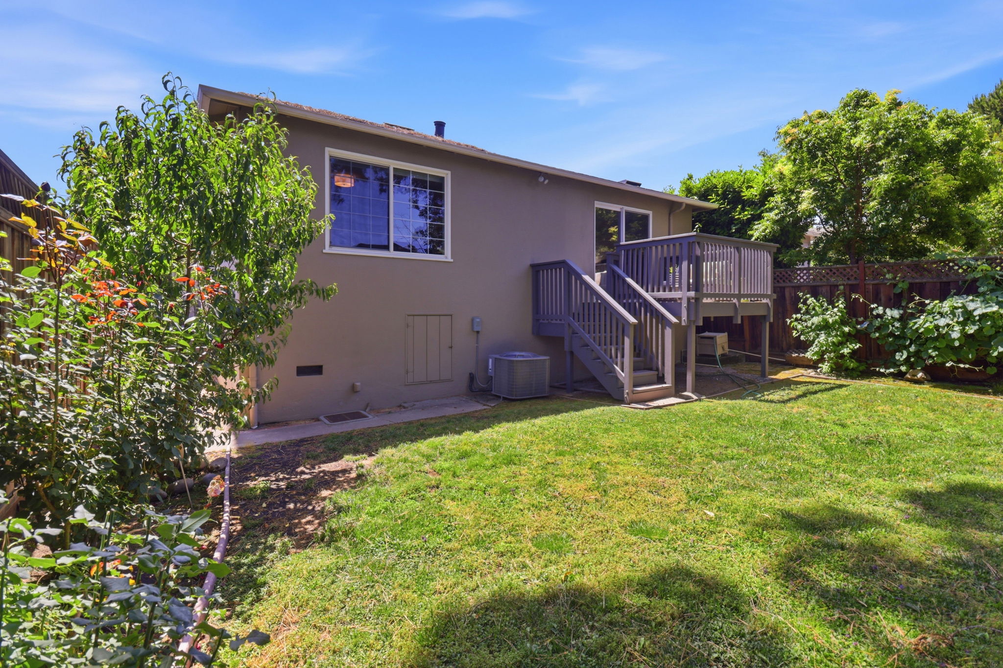 044_F8_167 Oakview Dr