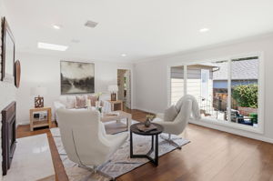 008_F8_167 Oakview Dr
