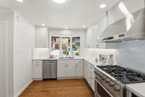 012_F8_167 Oakview Dr