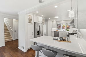 013_F8_167 Oakview Dr