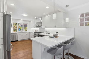 014_F8_167 Oakview Dr