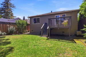 043_F8_167 Oakview Dr