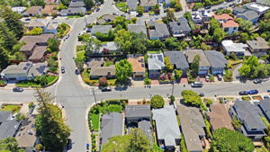 015_F8_AERIAL_167 Oakview Dr