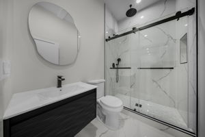  Photo 37