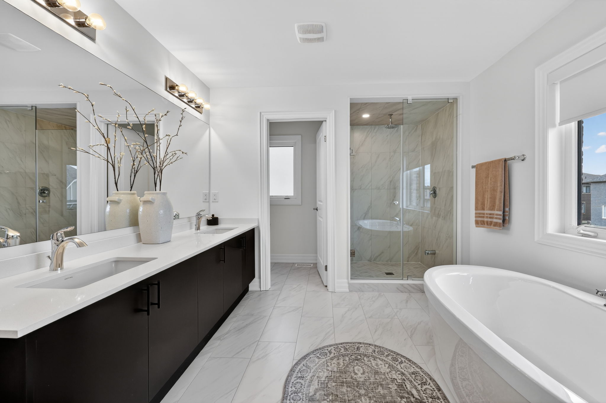  Photo 37