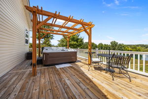 Pergola/Hot Tub