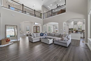  Photo 48
