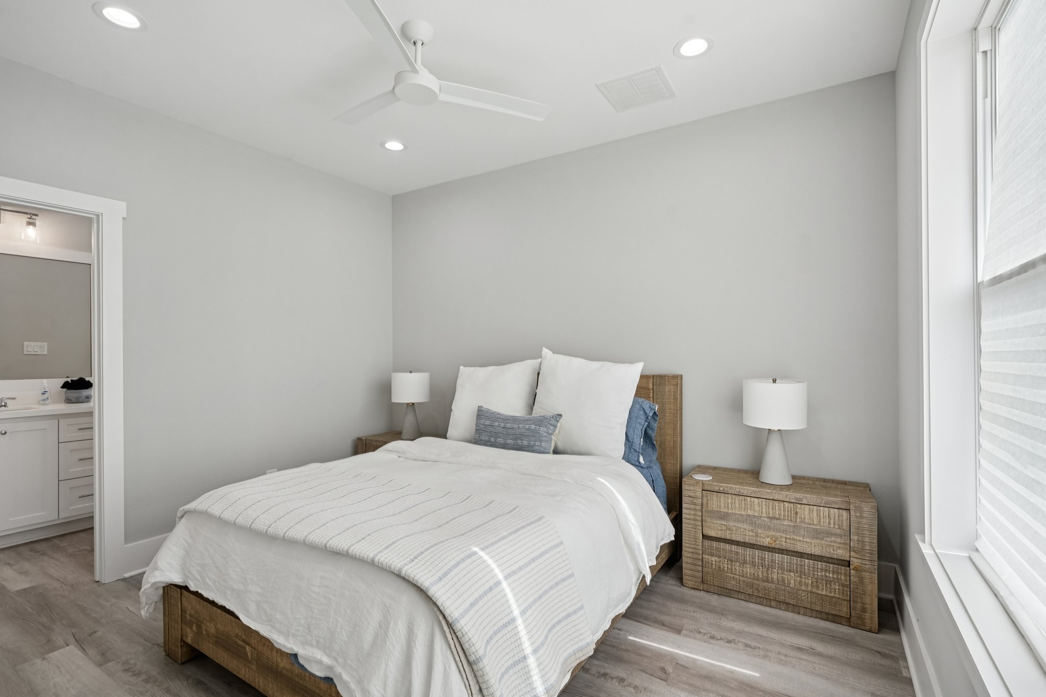 Montego Way-L1003-017.jpg