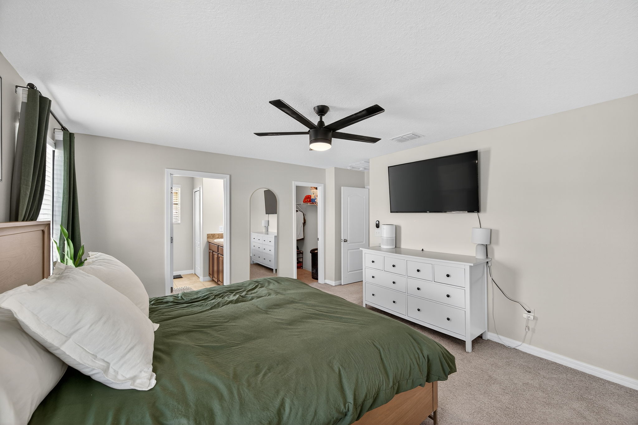 Interiors (26)