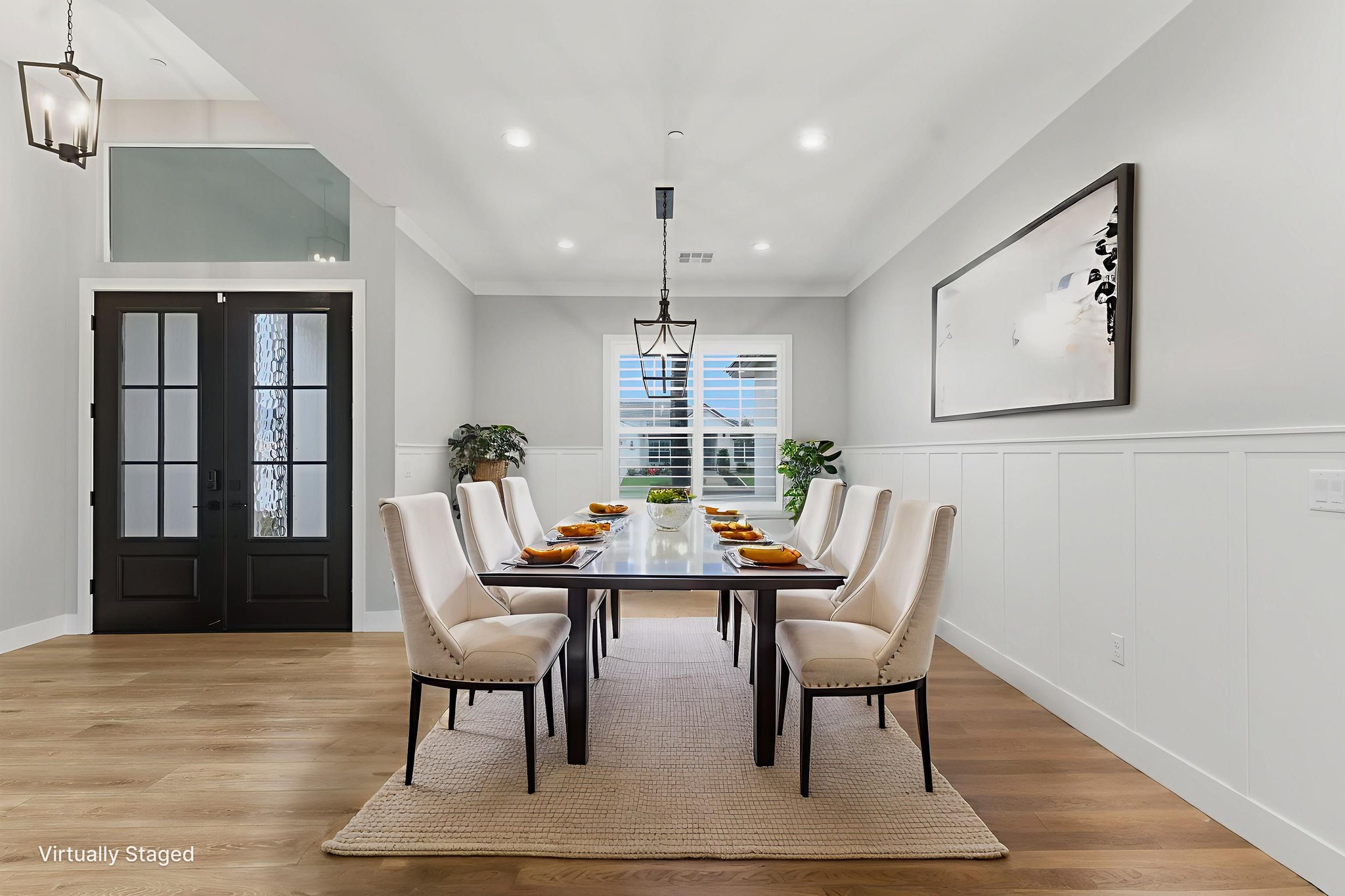 DSC00492 virtually staged.jpeg
