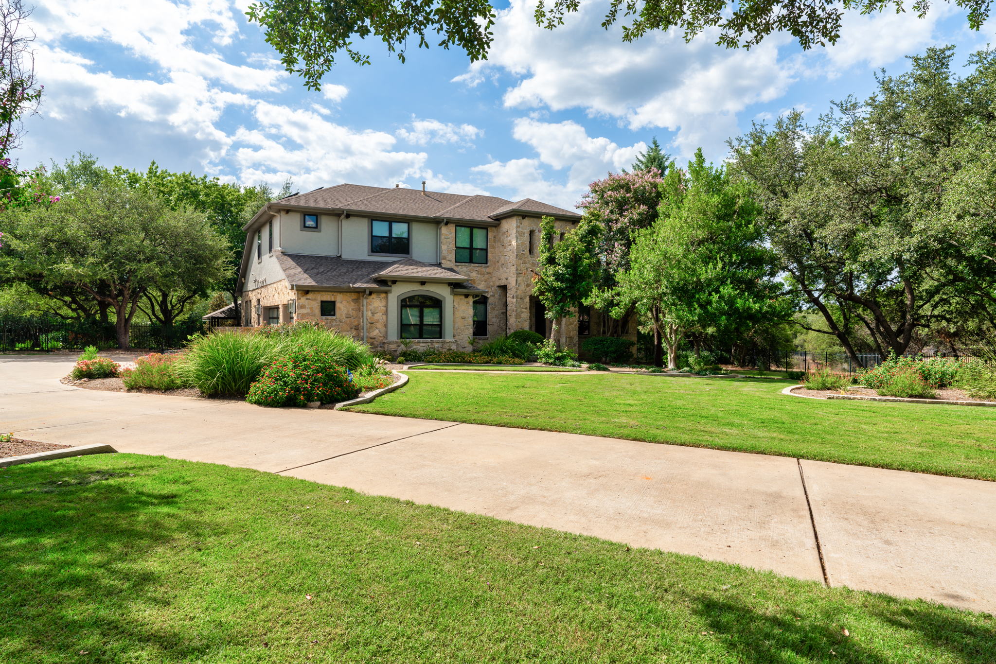 16708 French Harbour Ct, Austin, TX 78734, USA Photo 12