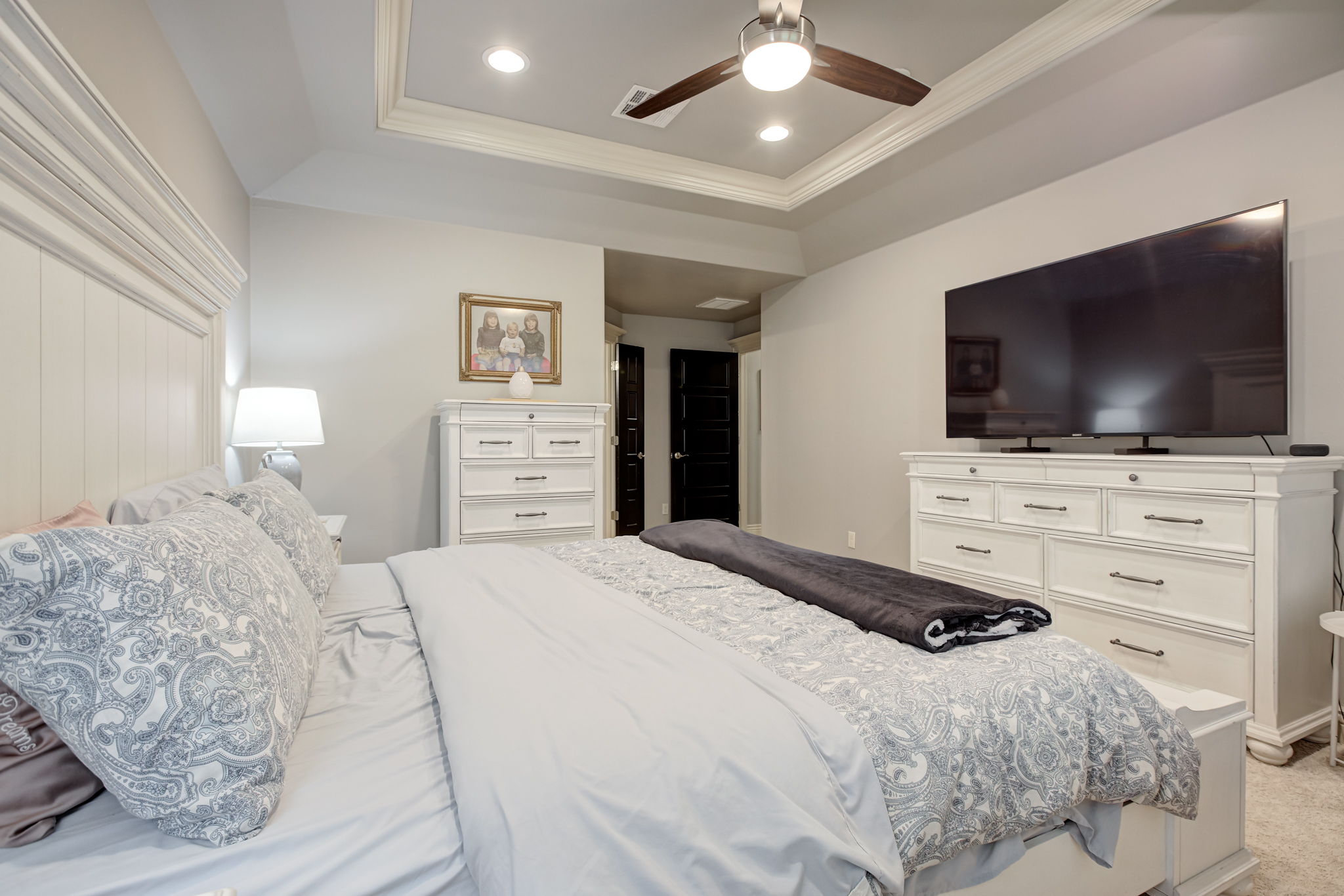  Photo 24