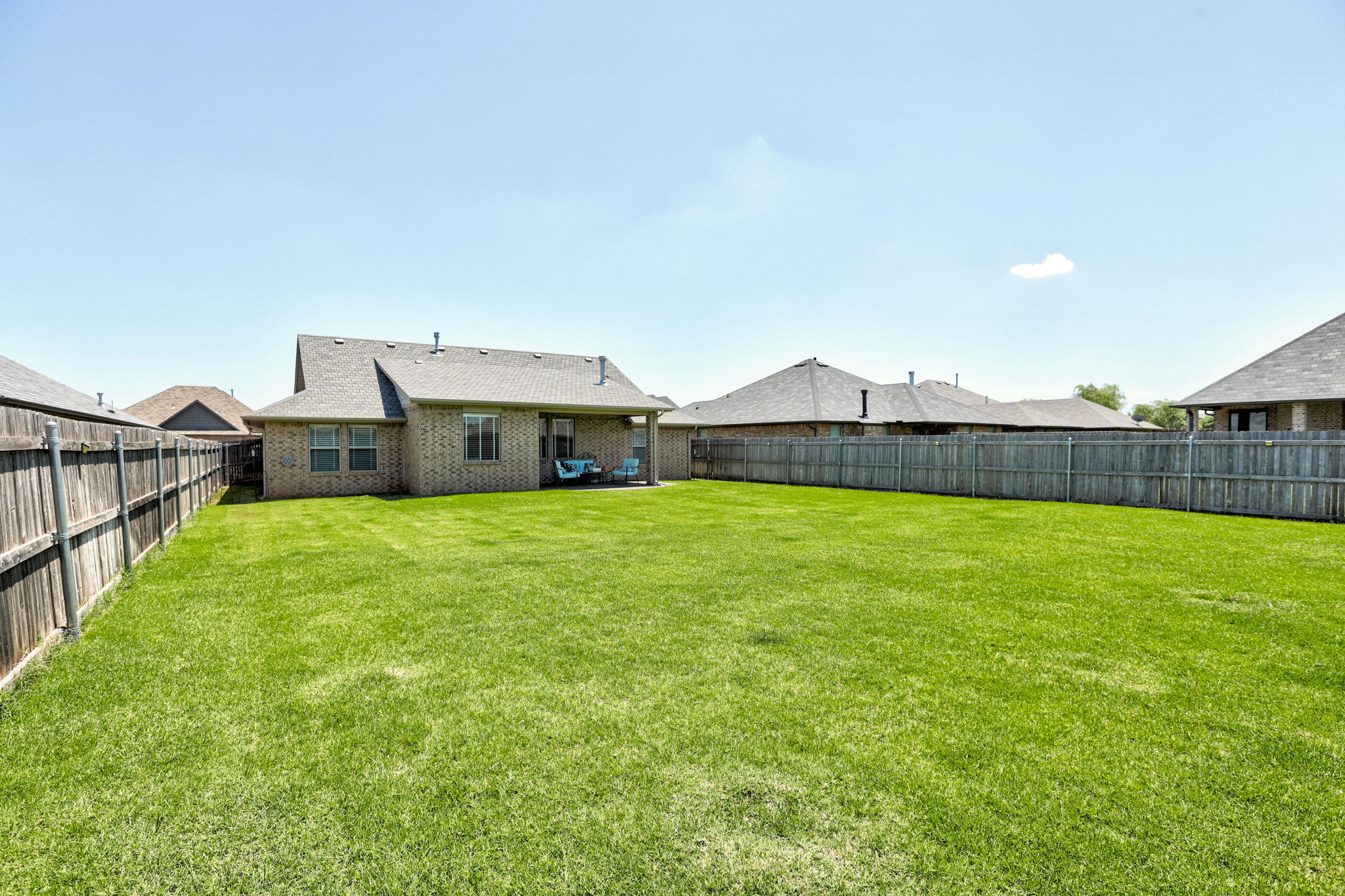  Photo 47