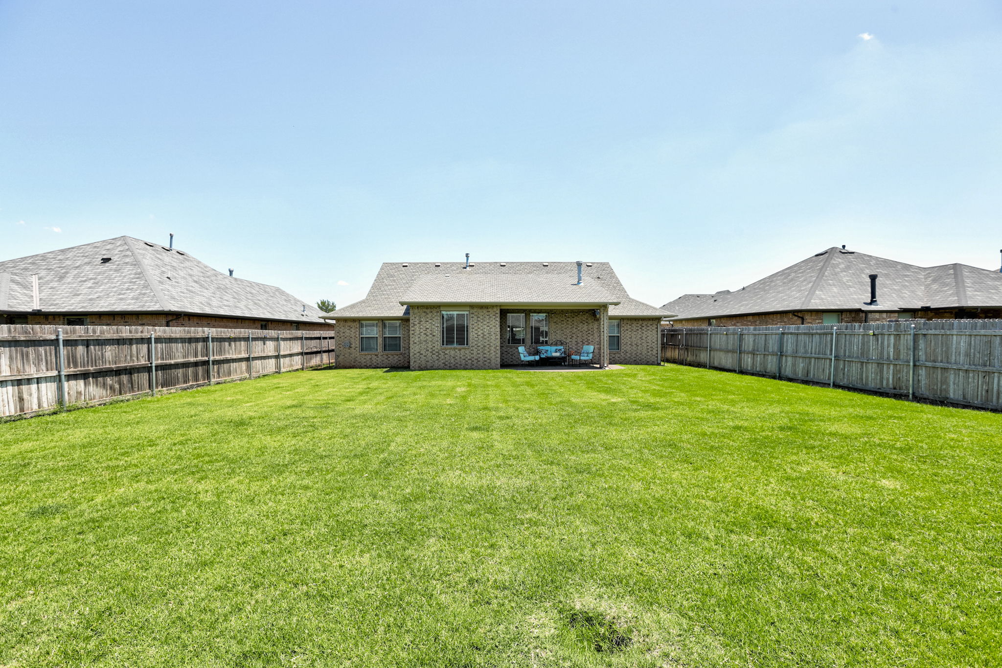  Photo 48