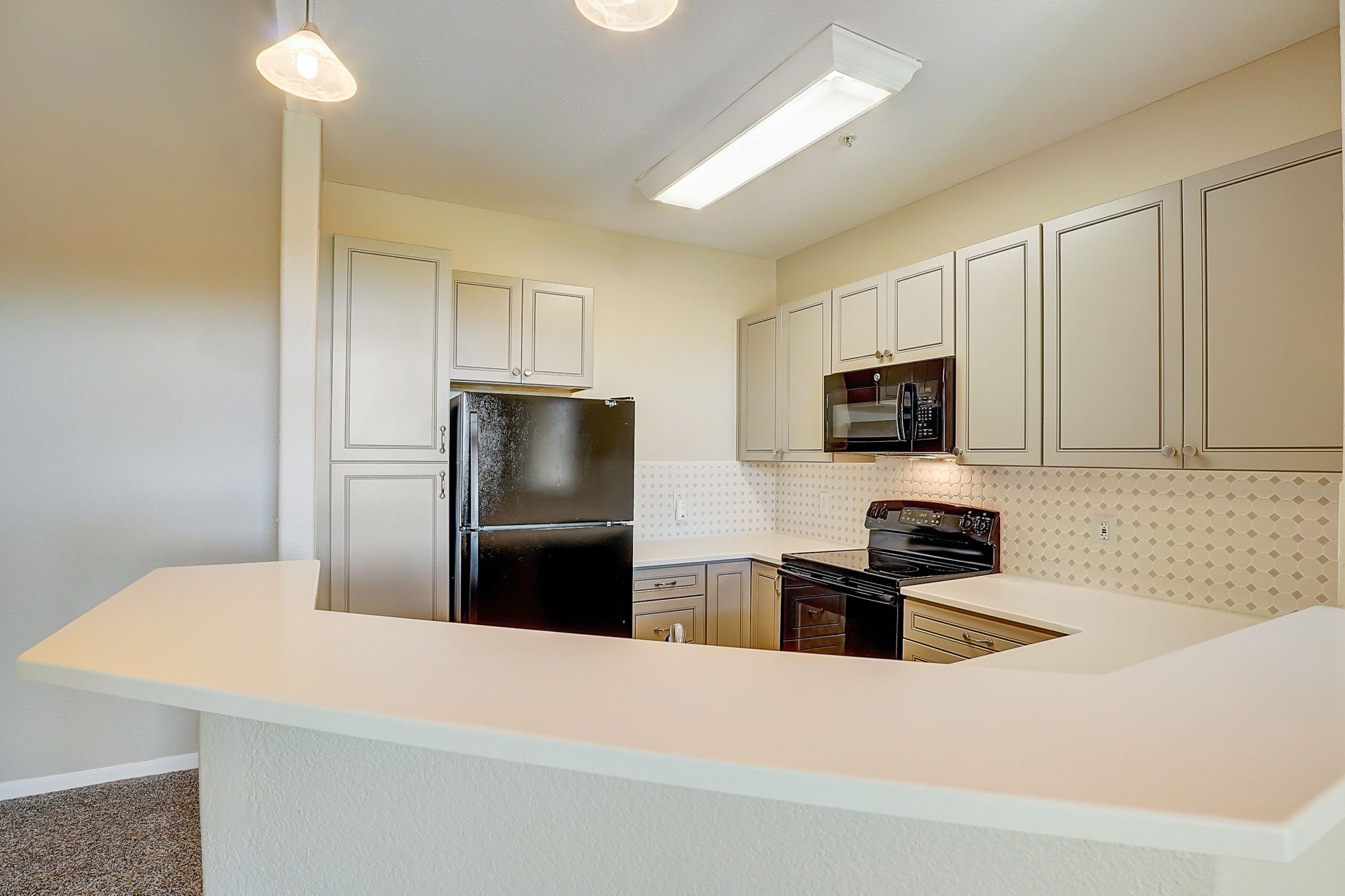 W Canal Cir 234-012