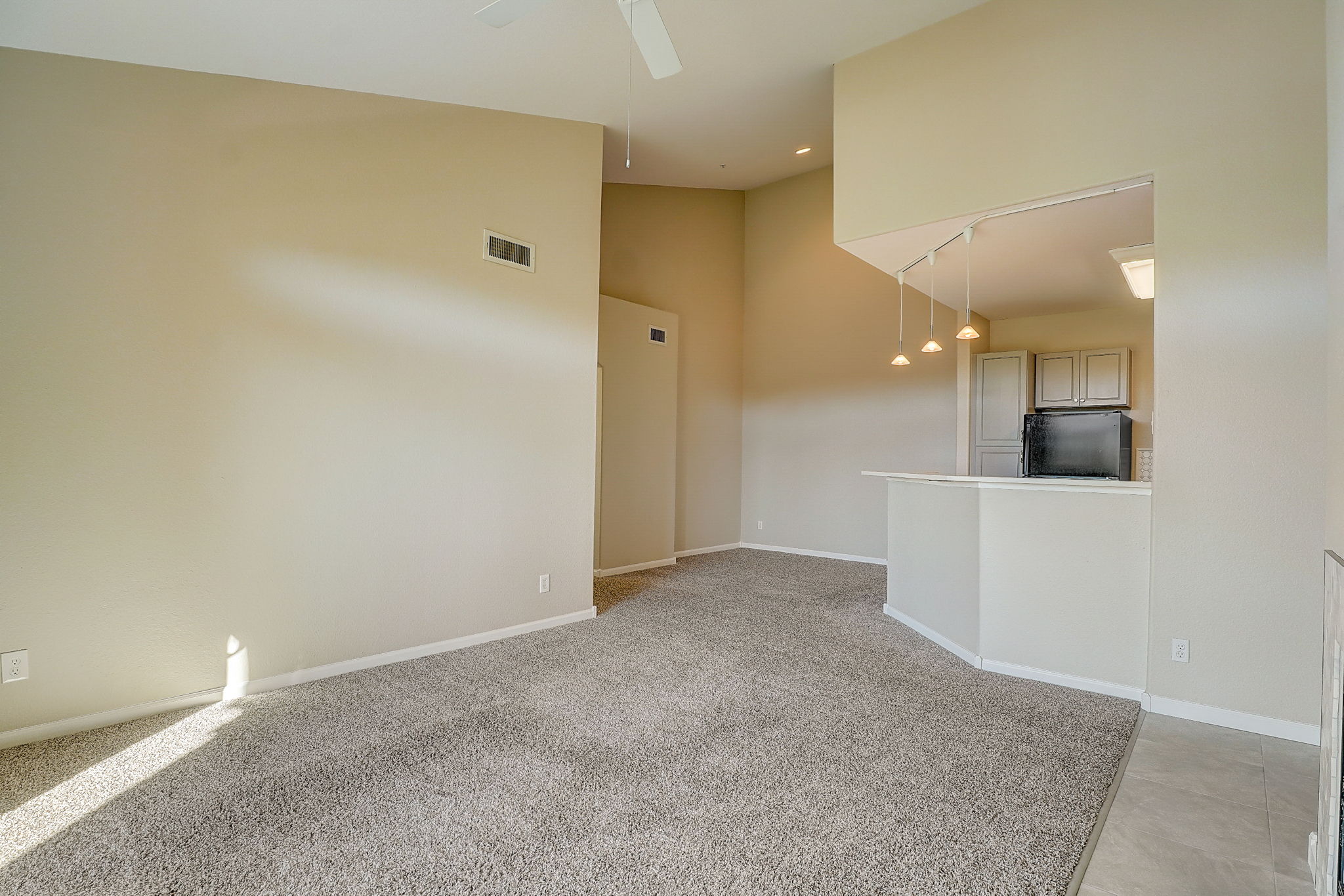 W Canal Cir 234-008