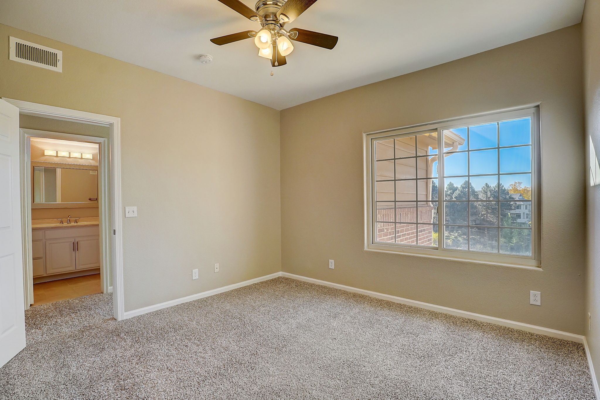 W Canal Cir 234-015