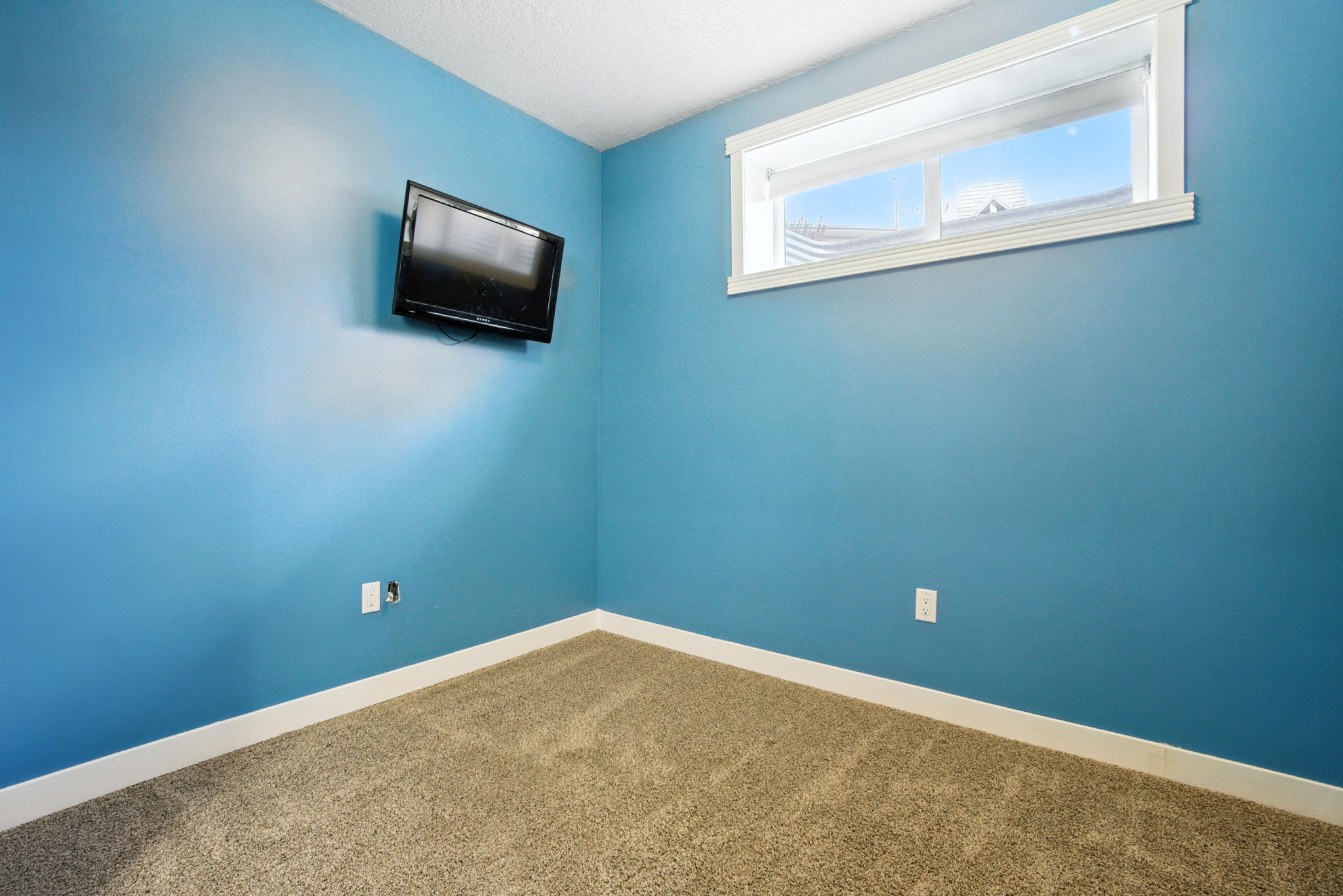  Photo 48