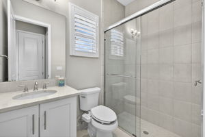 This is the ensuite 2nd full bath! Floor to ceiling tile present!