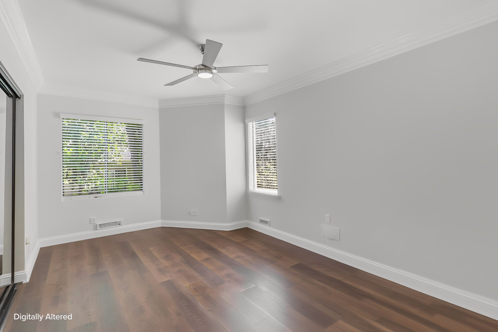 017_f8_1672 Braddock Ct furniture removed.jpeg