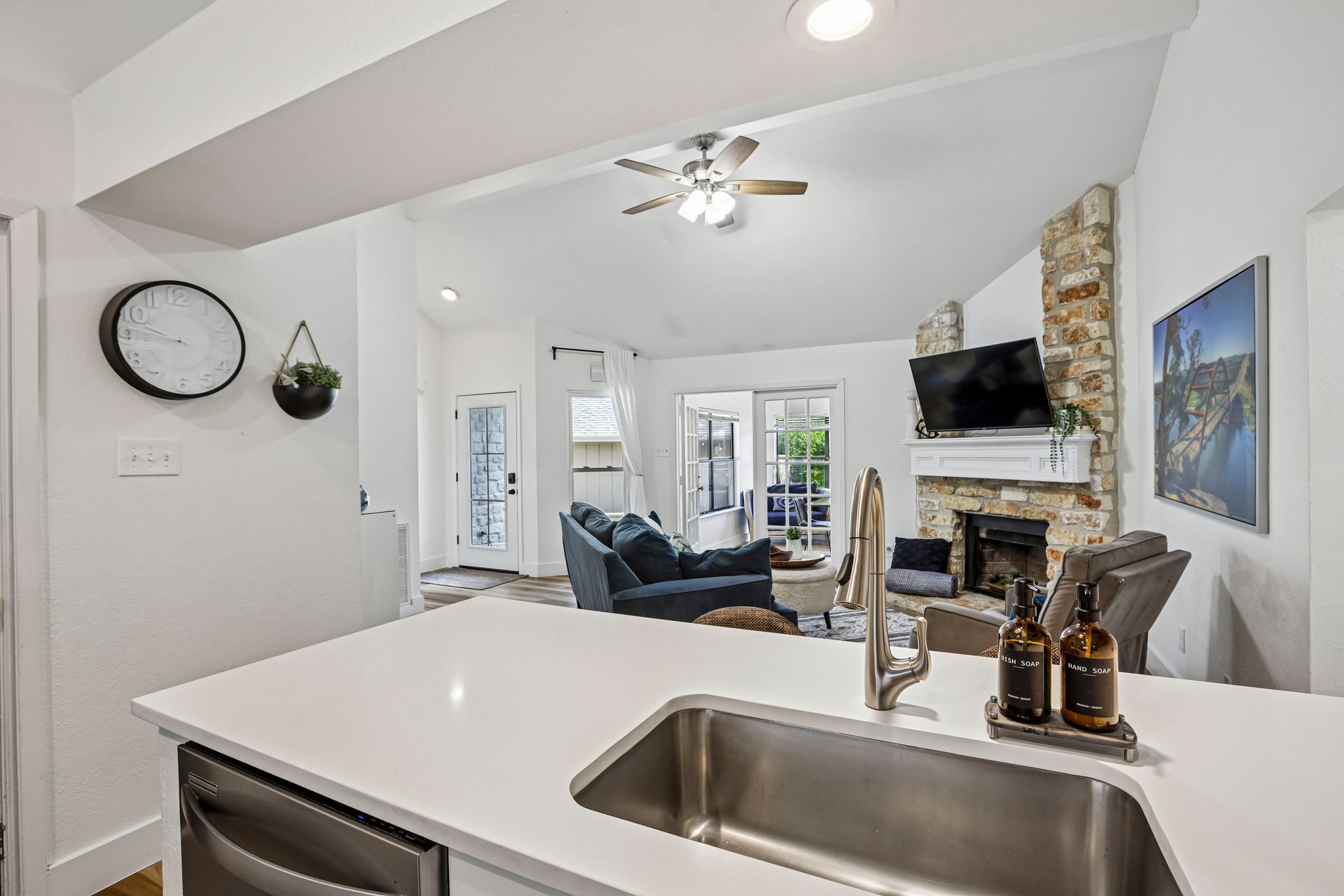 Whitebrush Loop-S1108-021.jpg