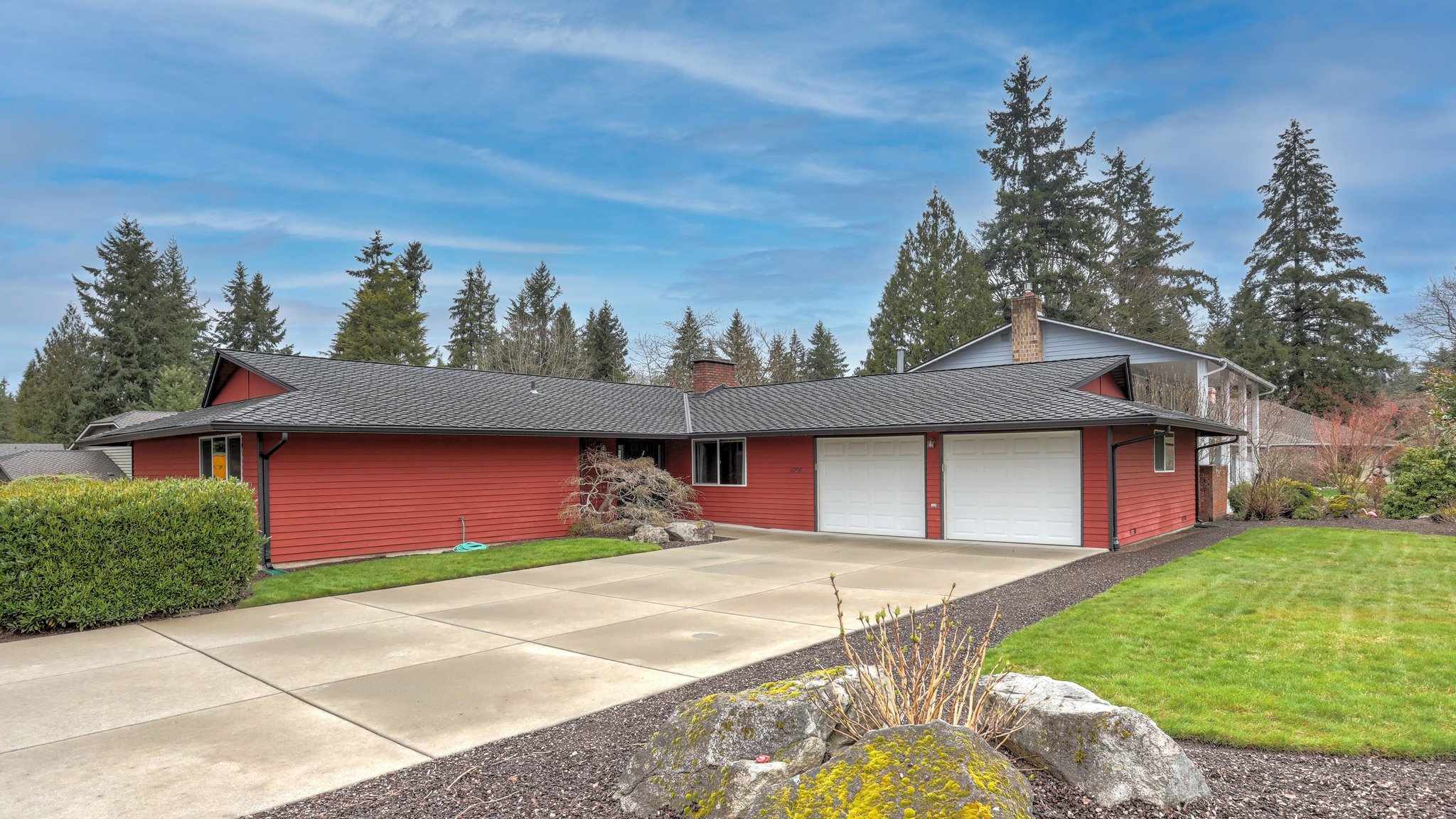 16726 157th Ave SE, Renton, WA 98058 Real Estate Imaging Northwest