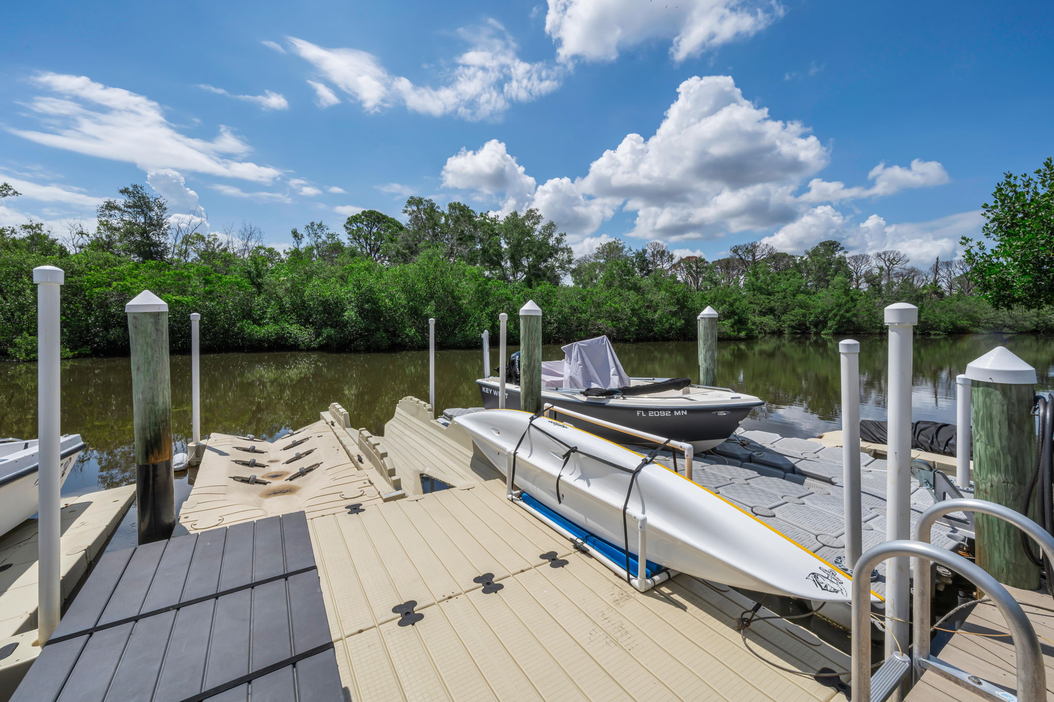 Dock 1