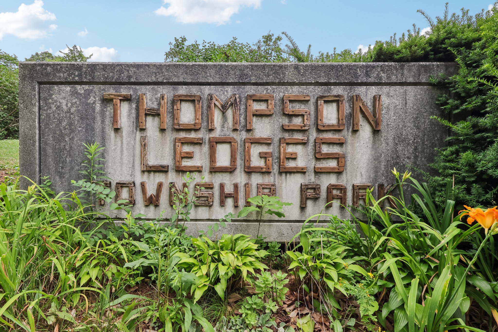 Thompson Rd-002.jpg