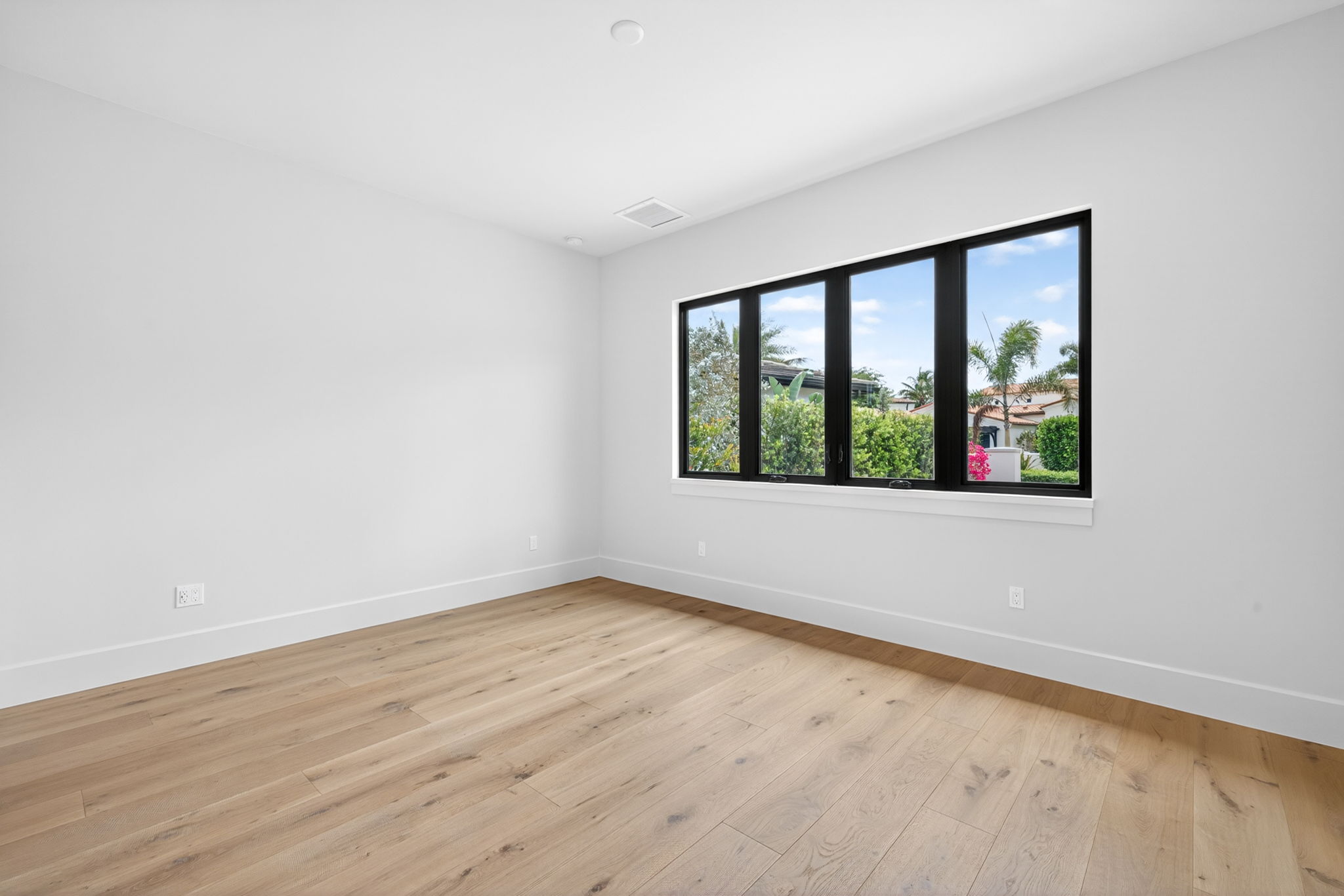 Guest Bedroom 2 - 1 of 2