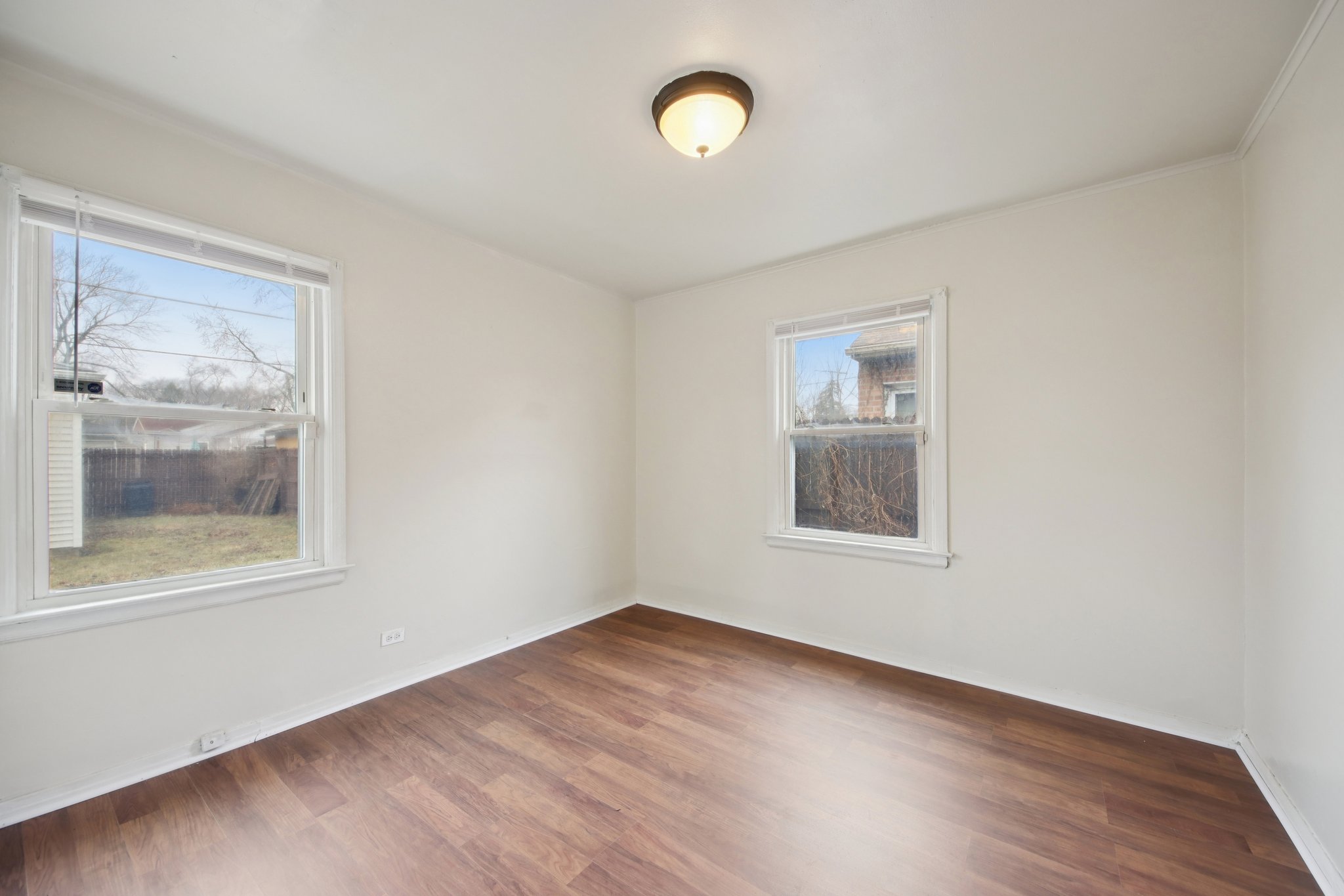 Crane Ave-S0603-013.jpg